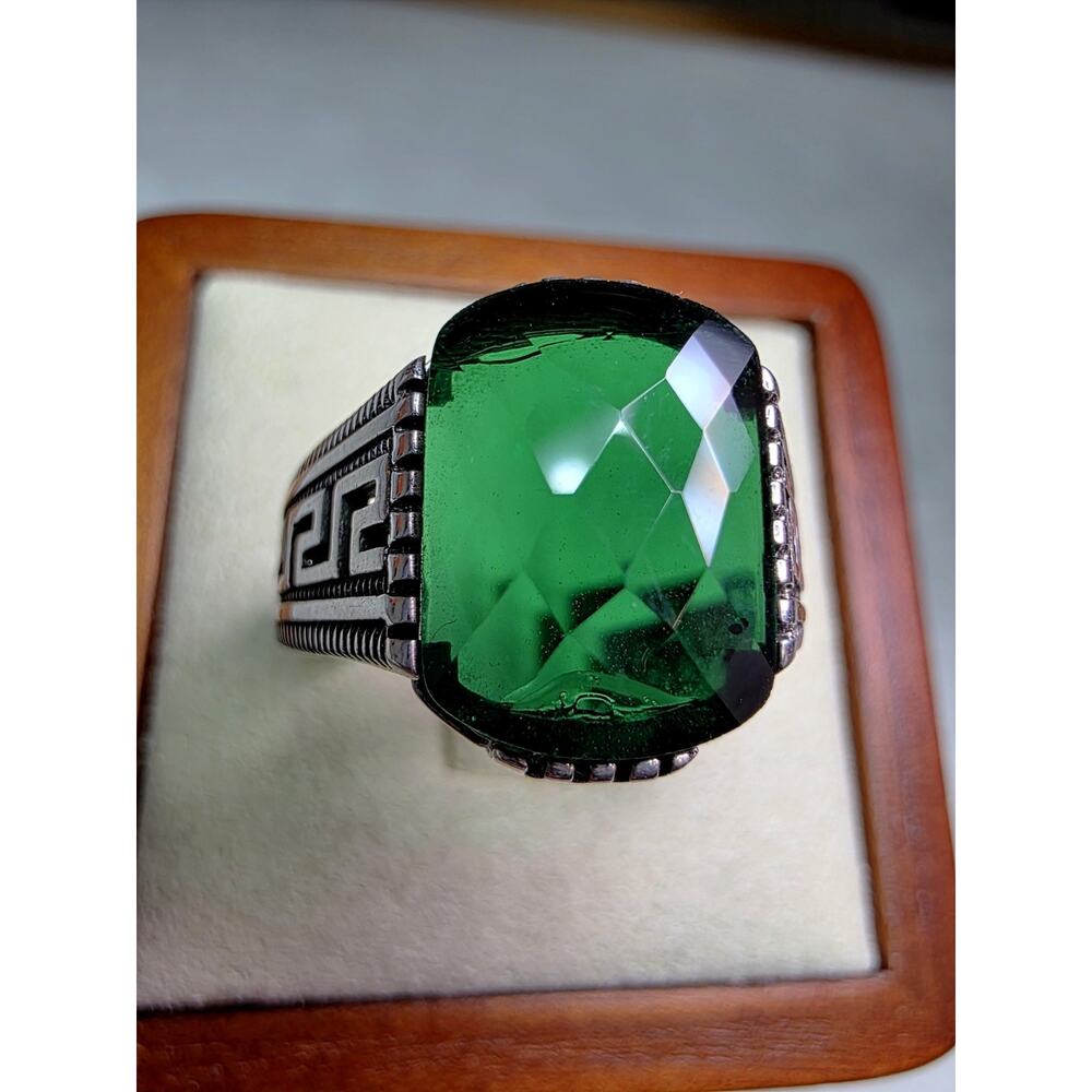 S9.5 Emerald Signet Engraved Ring 925 Sterling Silver - Picture 3 of 9
